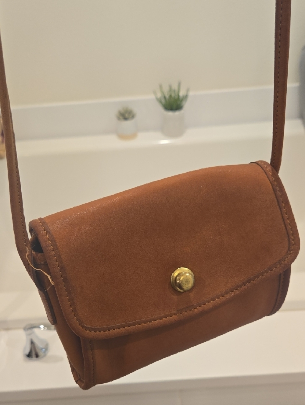 Coach Brown Leather Crossbody with Gold Snap - Picture 9 of 10